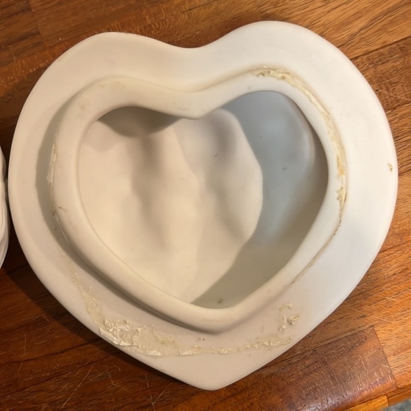 VINTAGE Hallmark Three Little Angels Ceramic Trinket Box - Picture 3 of 9